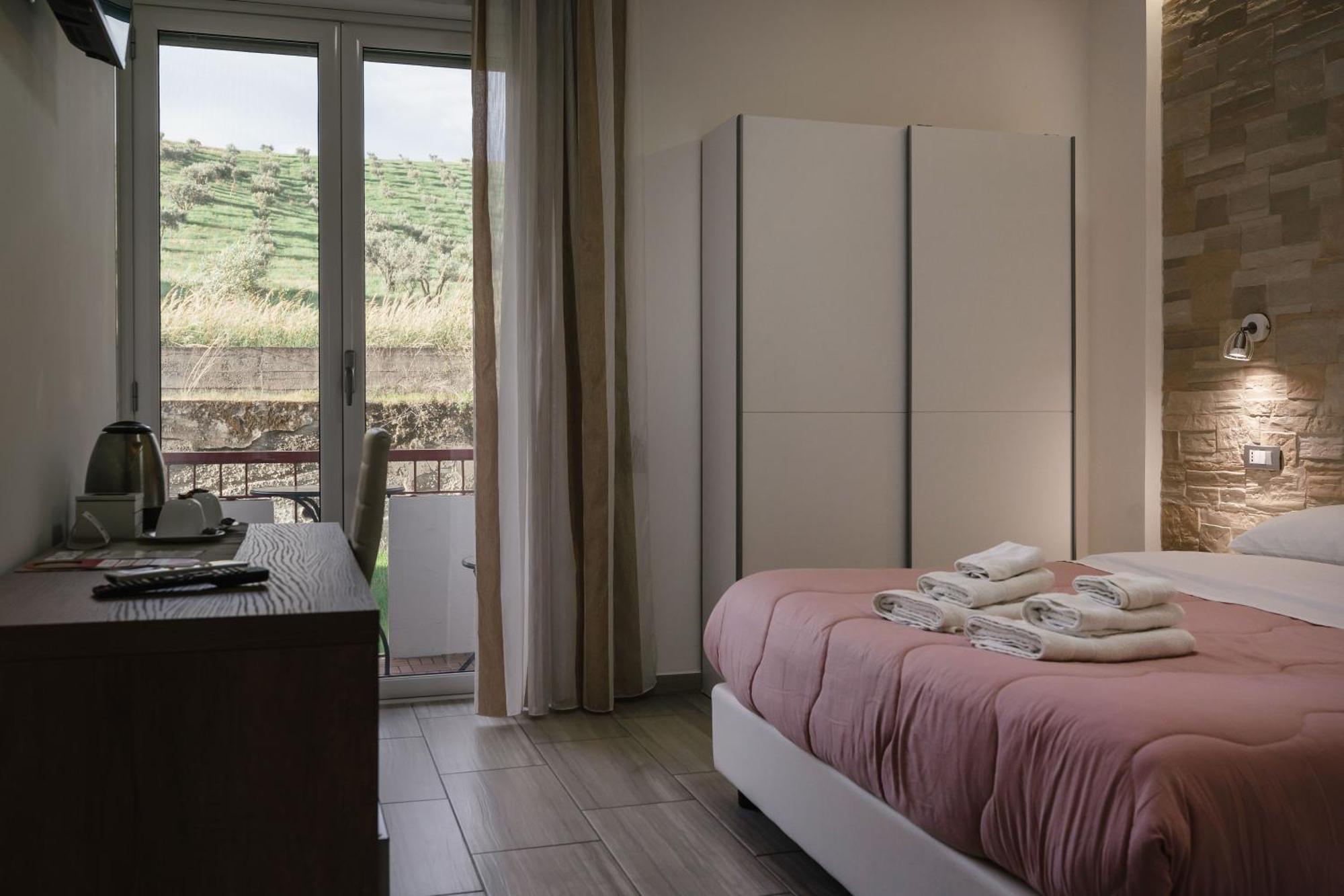 Zaro Suites B&B カタンザーロ エクステリア 写真